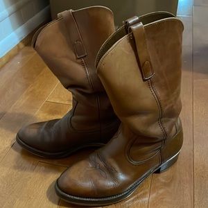 Brown Leather Boots!!